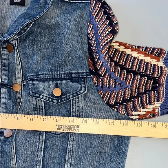 Flying Tomato Boho Women's Denim Jacket with Multicolor Knit Sweater Sleeves L - Picture 6 of 8